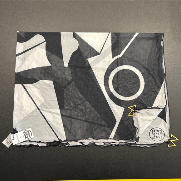 NWT Swiminista x James Peter Henry Beach Cover-Up/Sarong, Black/White, One Size - Picture 2 of 5